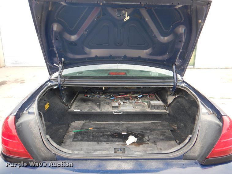 image for item KW9880 2008 Ford Crown Victoria Police Interceptor