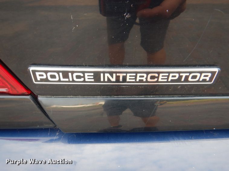 image for item KW9880 2008 Ford Crown Victoria Police Interceptor