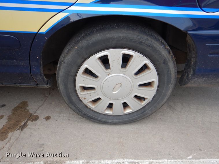 image for item KW9880 2008 Ford Crown Victoria Police Interceptor