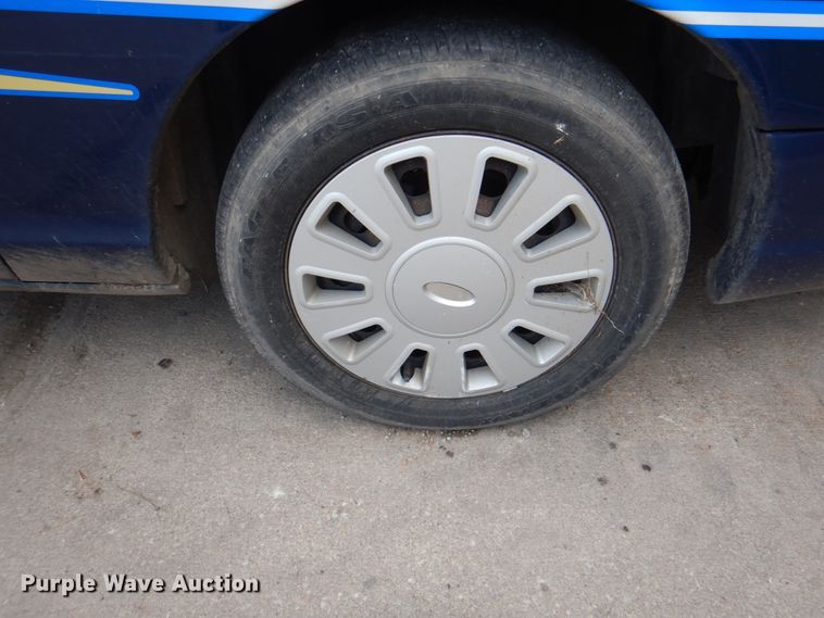 image for item KW9880 2008 Ford Crown Victoria Police Interceptor