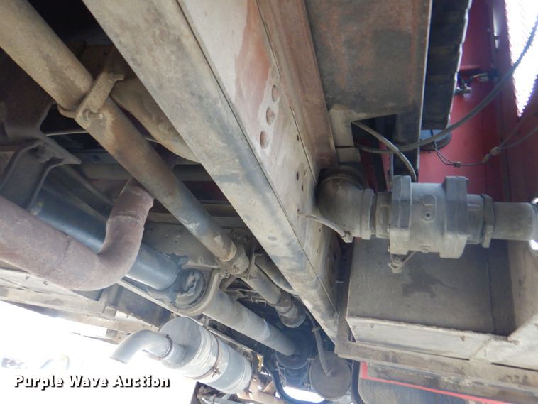 image for item KW9881 1983 Ford F800  pumper fire truck