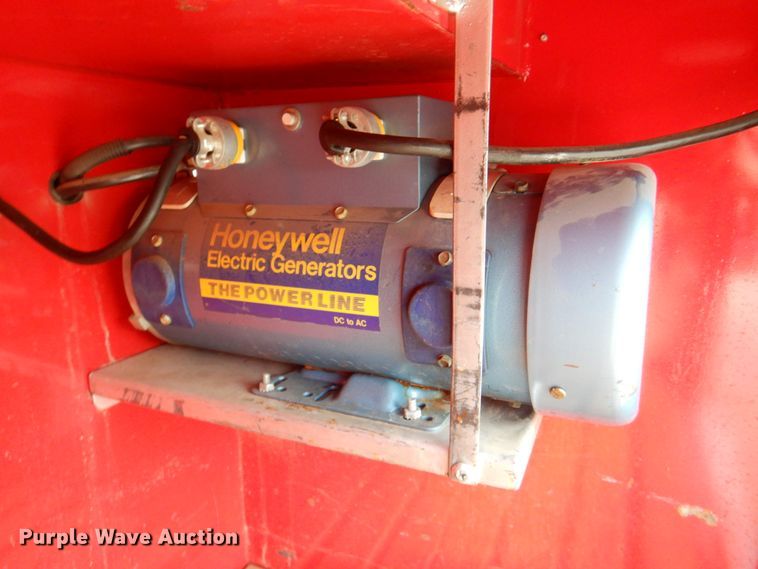 image for item KW9881 1983 Ford F800  pumper fire truck