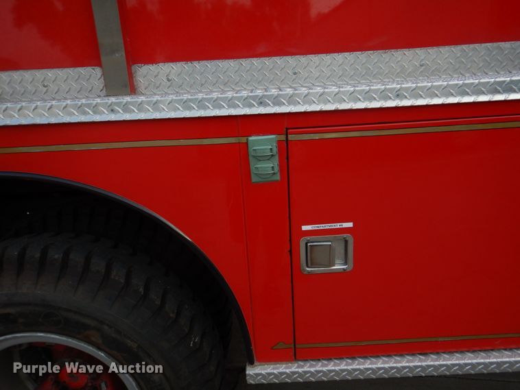 image for item KW9881 1983 Ford F800  pumper fire truck