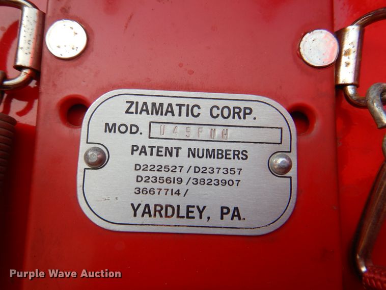 image for item KW9881 1983 Ford F800  pumper fire truck