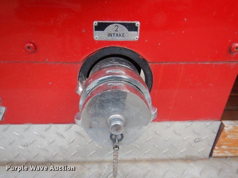 image for item KW9881 1983 Ford F800  pumper fire truck