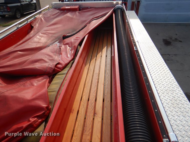 image for item KW9881 1983 Ford F800  pumper fire truck