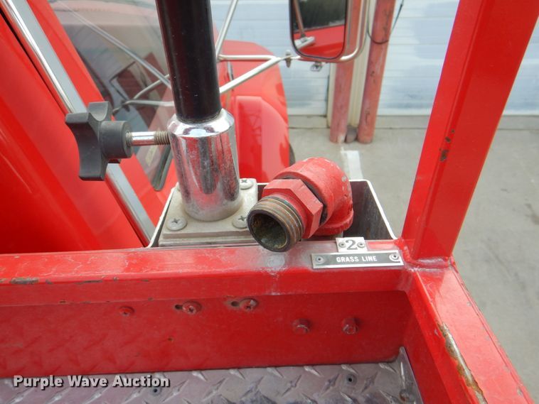 image for item KW9881 1983 Ford F800  pumper fire truck