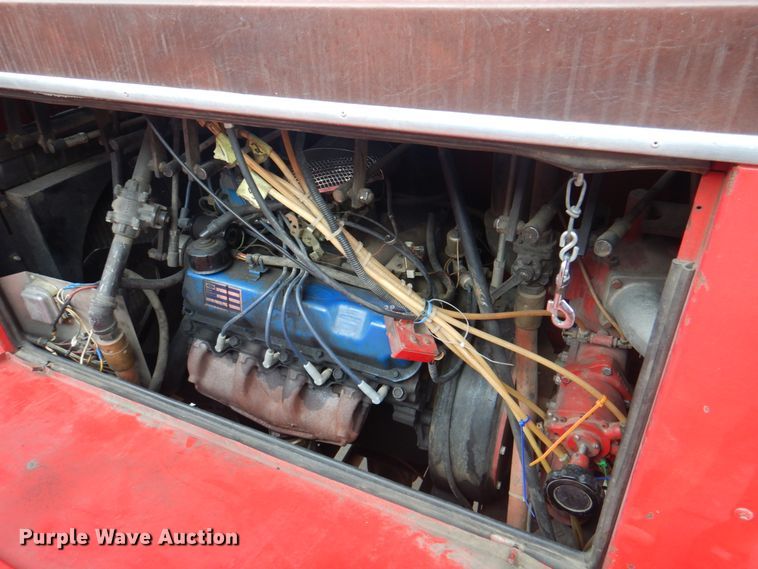 image for item KW9881 1983 Ford F800  pumper fire truck