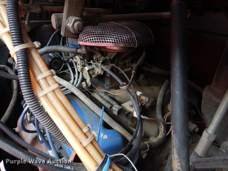 image for item KW9881 1983 Ford F800  pumper fire truck