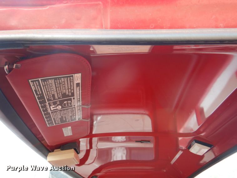 image for item KW9881 1983 Ford F800  pumper fire truck