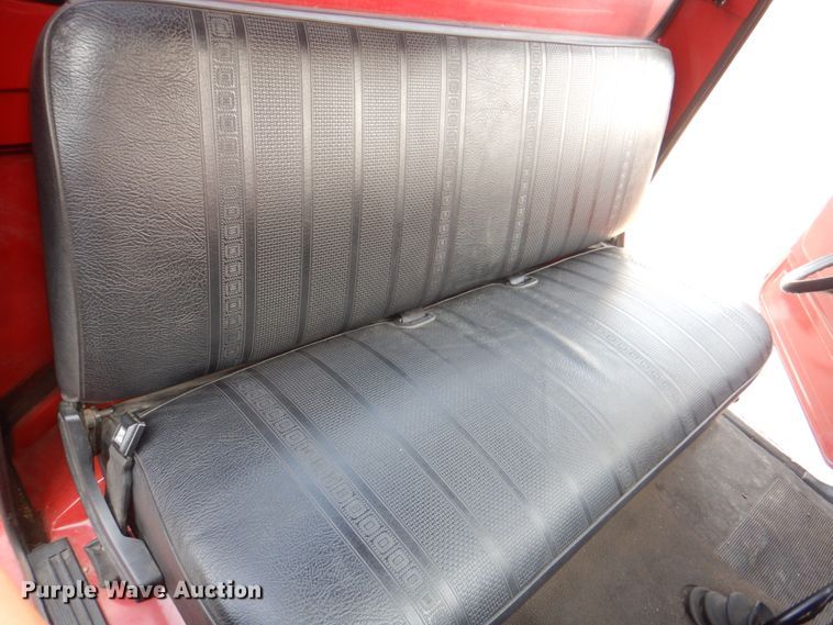 image for item KW9881 1983 Ford F800  pumper fire truck