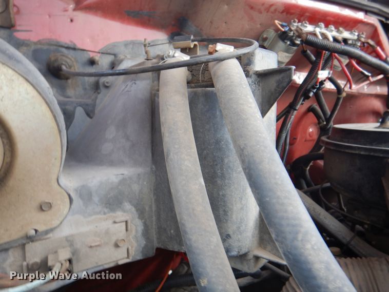 image for item KW9881 1983 Ford F800  pumper fire truck