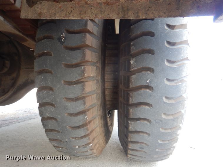 image for item KW9881 1983 Ford F800  pumper fire truck