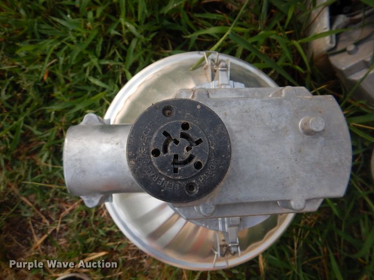 image for item KW9882 Approximately 50 street lamps