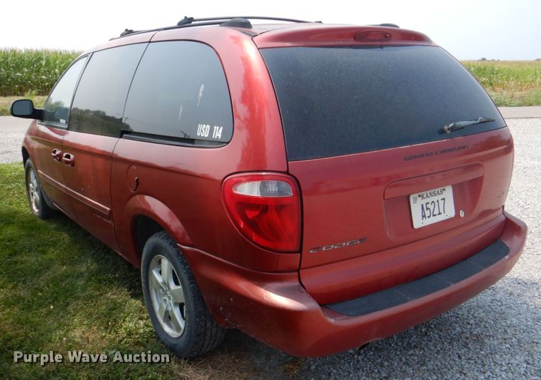 image for item KW9889 2006 Dodge Grand Caravan SXT  van