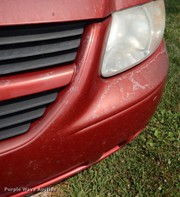 image for item KW9889 2006 Dodge Grand Caravan SXT  van