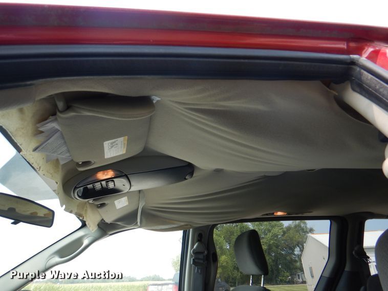 image for item KW9889 2006 Dodge Grand Caravan SXT  van