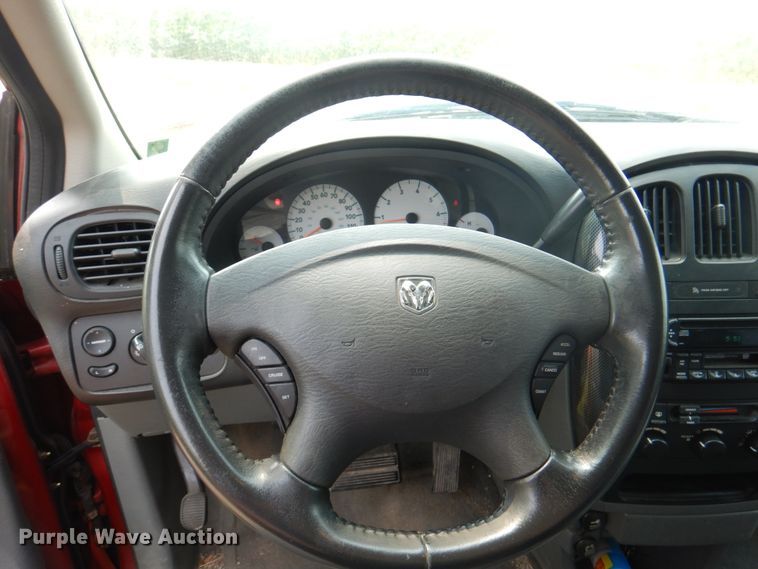 image for item KW9889 2006 Dodge Grand Caravan SXT  van