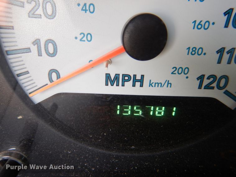 image for item KW9889 2006 Dodge Grand Caravan SXT  van