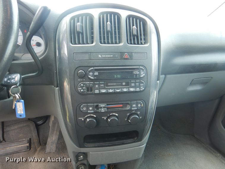 image for item KW9889 2006 Dodge Grand Caravan SXT  van