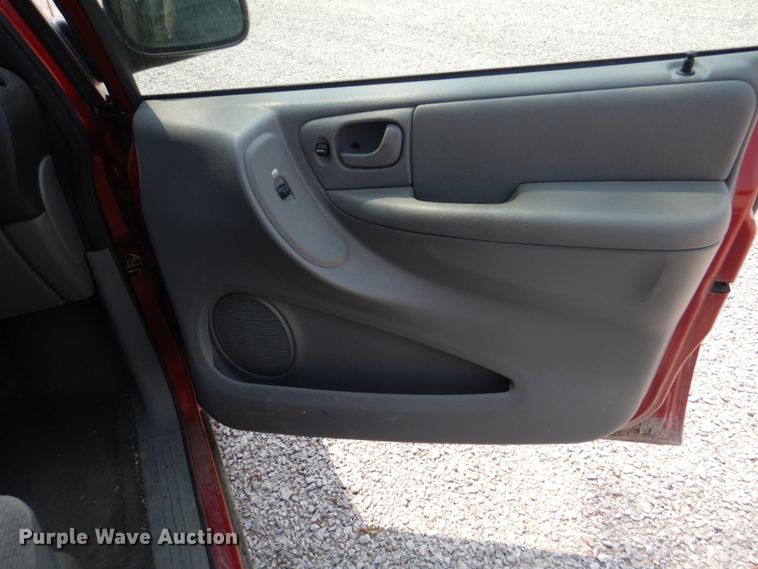 image for item KW9889 2006 Dodge Grand Caravan SXT  van