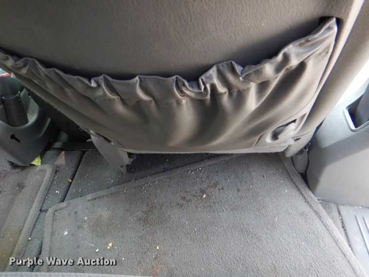 image for item KW9889 2006 Dodge Grand Caravan SXT  van