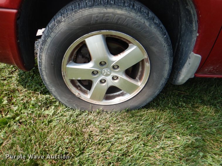 image for item KW9889 2006 Dodge Grand Caravan SXT  van