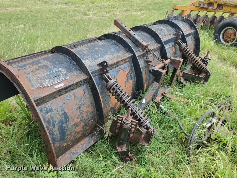 image for item KY9174 1999 International 4900  dump truck