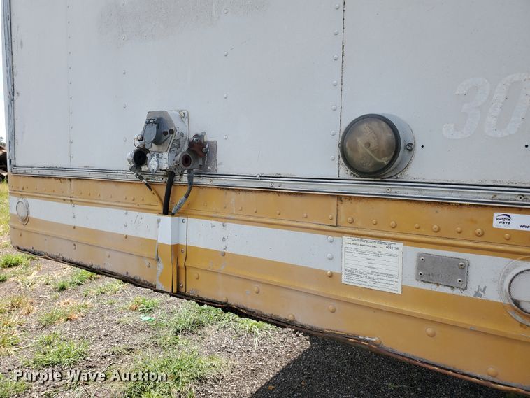 image for item KY9175 1964 High C2FV54L  dry van trailer