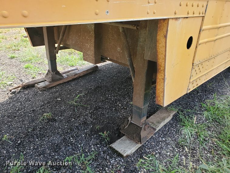 image for item KY9175 1964 High C2FV54L  dry van trailer