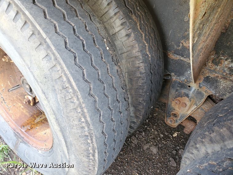 image for item KY9175 1964 High C2FV54L  dry van trailer