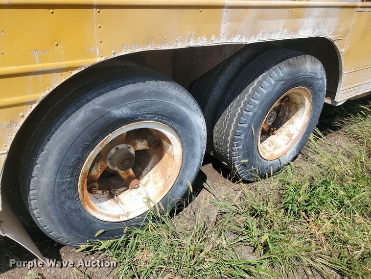 image for item KY9175 1964 High C2FV54L  dry van trailer