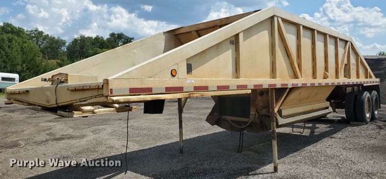 image for item KY9176 1987 Ranch  bottom dump trailer