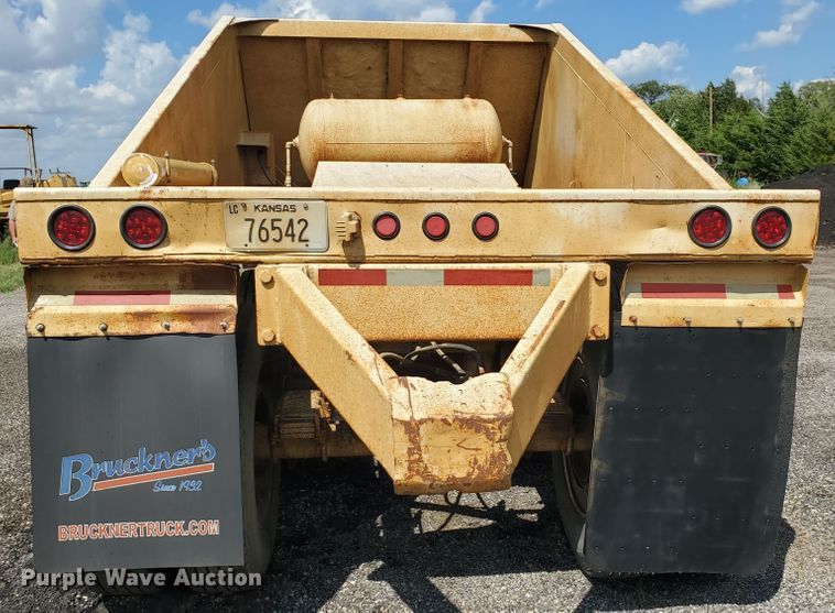 image for item KY9176 1987 Ranch  bottom dump trailer