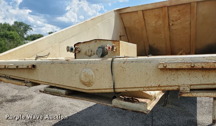 image for item KY9176 1987 Ranch  bottom dump trailer