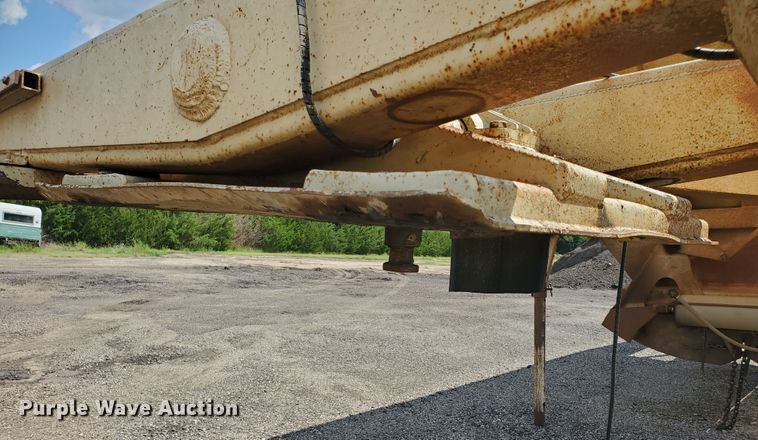 image for item KY9176 1987 Ranch  bottom dump trailer