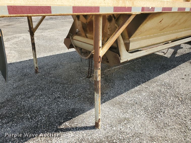 image for item KY9176 1987 Ranch  bottom dump trailer