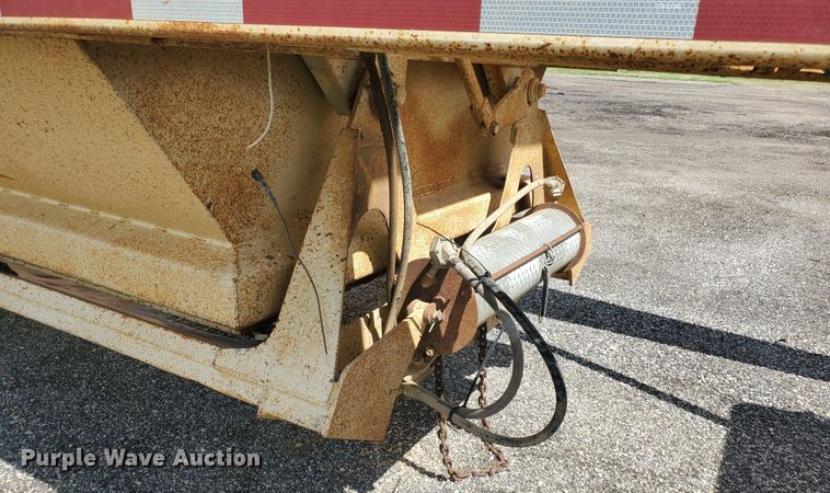 image for item KY9176 1987 Ranch  bottom dump trailer