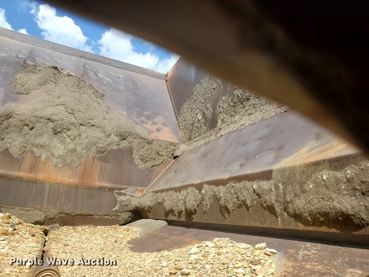 image for item KY9176 1987 Ranch  bottom dump trailer