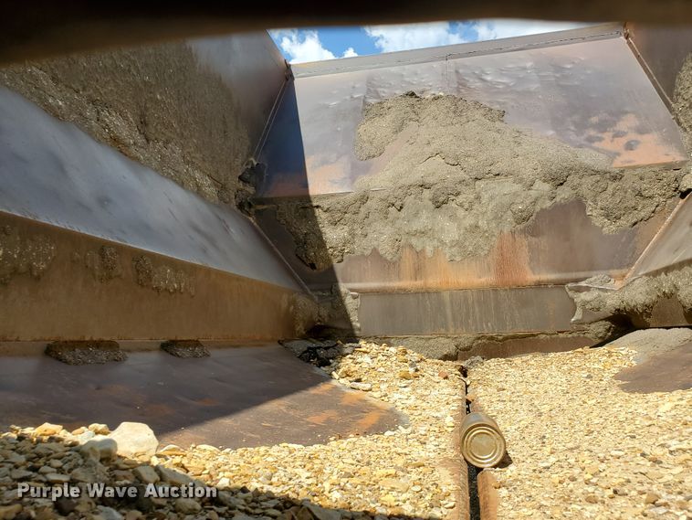 image for item KY9176 1987 Ranch  bottom dump trailer