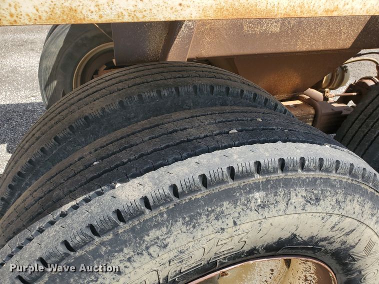 image for item KY9176 1987 Ranch  bottom dump trailer