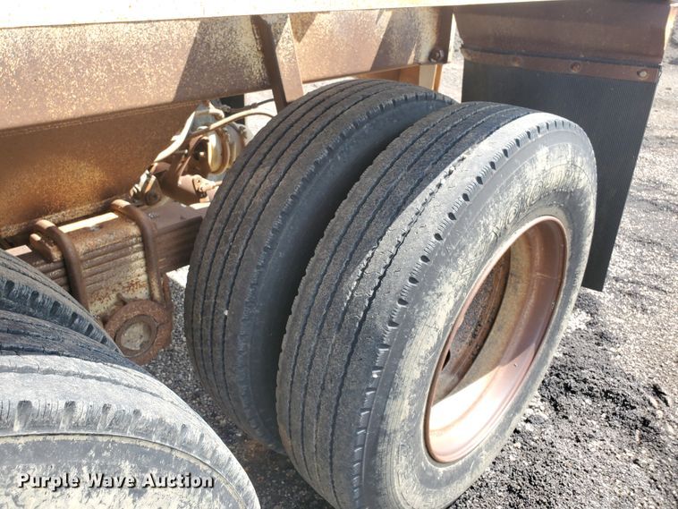 image for item KY9176 1987 Ranch  bottom dump trailer