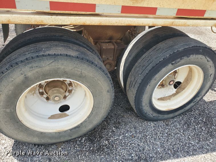 image for item KY9176 1987 Ranch  bottom dump trailer