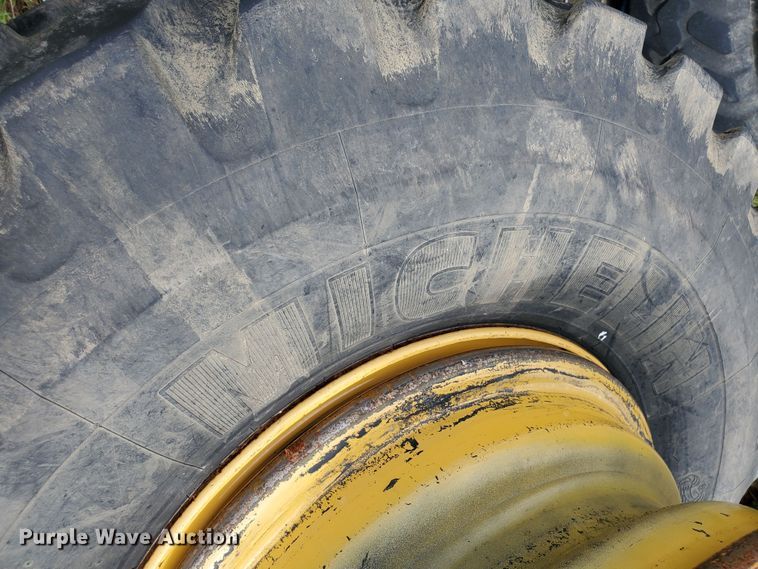 image for item KY9178 (6) 14.00-24 tires