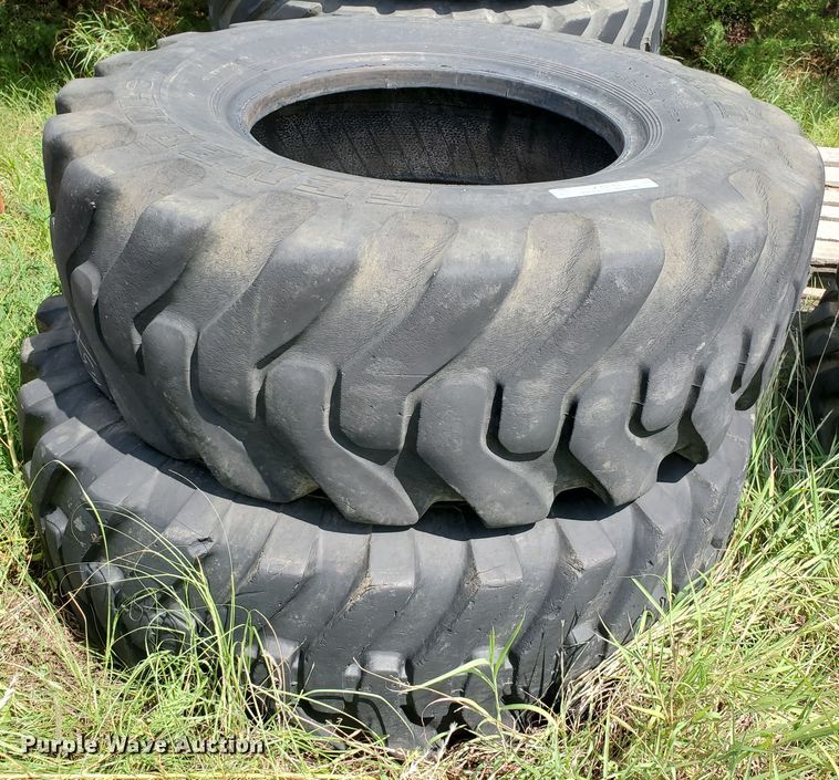 image for item KY9179 (2) tires