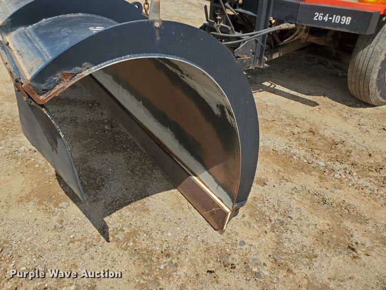 image for item KY9182 1999 International 4900  dump truck