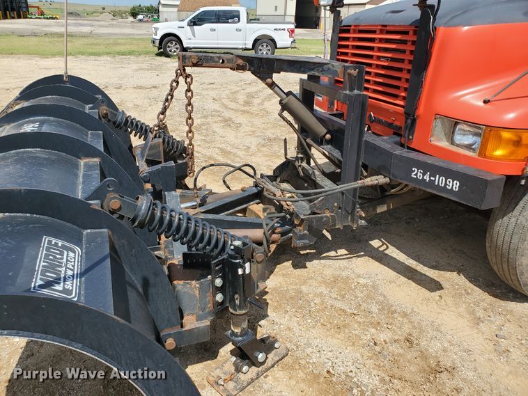 image for item KY9182 1999 International 4900  dump truck