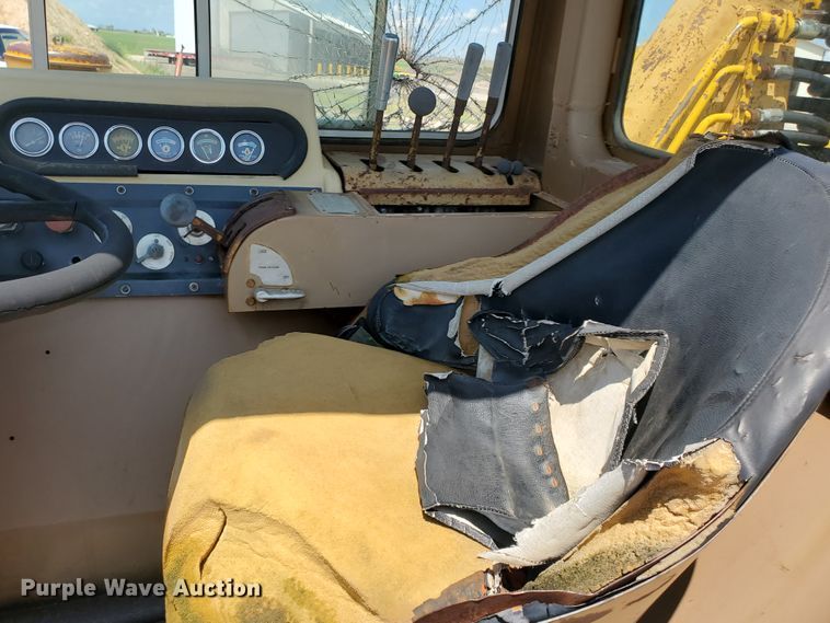 image for item KY9184 1977 Caterpillar 613B  elevating scraper