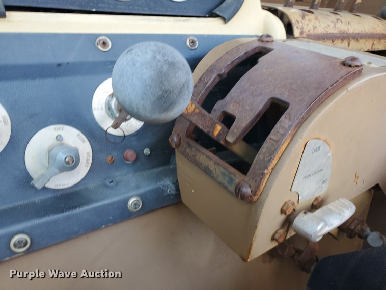 image for item KY9184 1977 Caterpillar 613B  elevating scraper