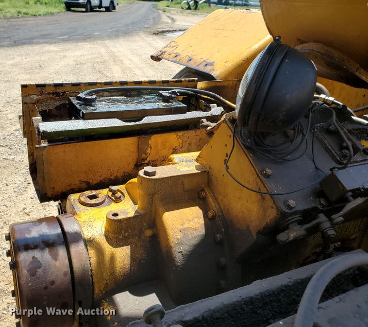 image for item KY9184 1977 Caterpillar 613B  elevating scraper